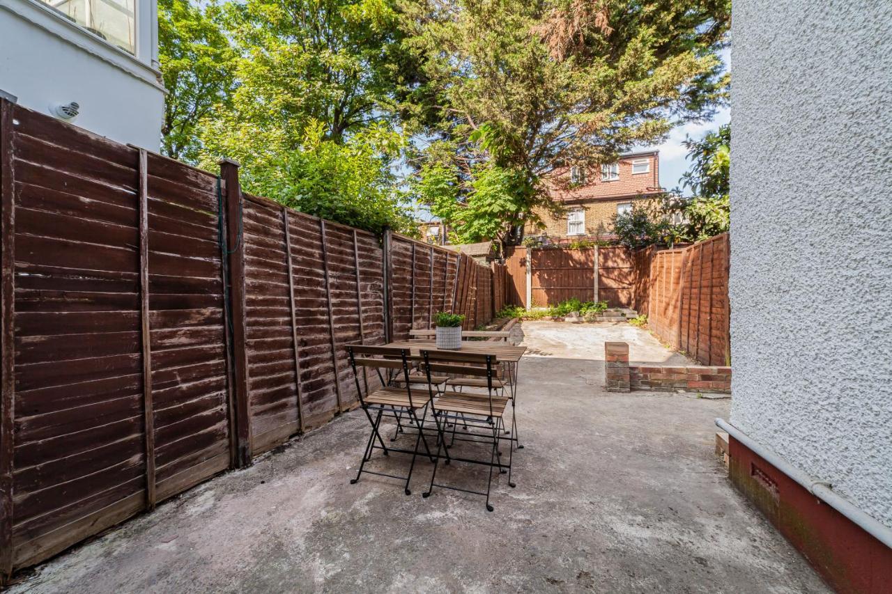 Appartement The Neasden Londen